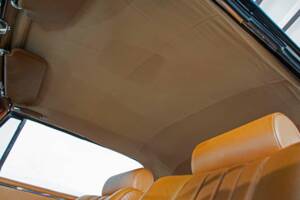 Image 18/20 de Mercedes-Benz 220 SE b (1965)