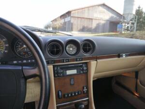 Bild 8/30 von Mercedes-Benz 560 SL (1989)