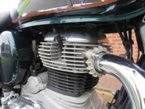 Image 20/41 of Royal Enfield Classic 350 (2025)