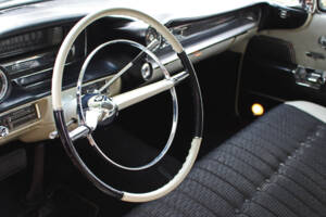 Afbeelding 12/22 van Cadillac Coupe DeVille (1959)