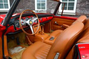 Image 22/38 of Ferrari 250 GT Cabriolet Pininfarina (1961)