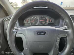 Image 19/39 de Volvo V 70 XC 2.4T (2001)