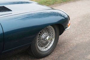 Image 3/21 of Jaguar E-Type 3.8 Flat Floor (1961)