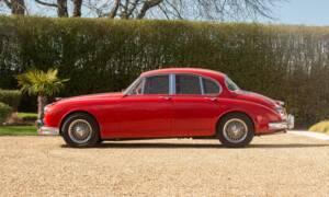 Image 2/50 of Jaguar Mk II 3.8 (1964)