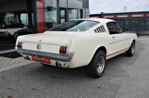 Image 18/33 de Ford Mustang 289 (1966)