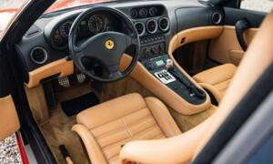 Bild 28/49 von Ferrari 550 Maranello (2000)