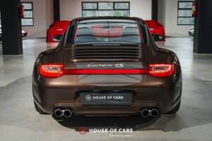 Bild 8/23 von Porsche 911 Carrera 4S (2011)