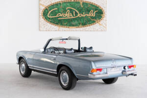 Image 7/48 of Mercedes-Benz 280 SL (1968)