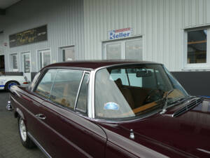 Imagen 19/25 de Mercedes-Benz 280 SE 3,5 (1971)