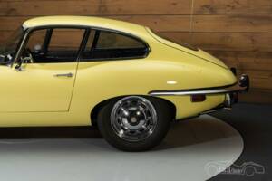 Image 7/8 of Jaguar E-Type (2+2) (1970)