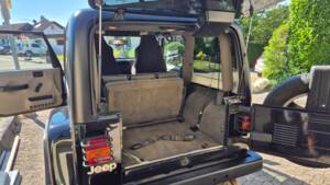 Bild 9/22 von Jeep Wrangler Sahara 4.0L (2004)