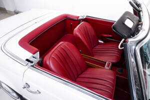 Image 20/29 de Mercedes-Benz 230 SL (1964)