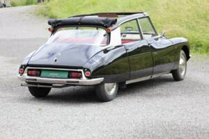 Image 7/37 of Citroën ID 19 (1964)