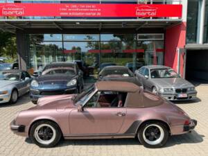 Afbeelding 35/41 van Porsche 911 Carrera 3.2 (WTL) (1987)