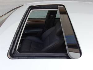 Image 35/98 of Mercedes-Benz S 500 L (2007)
