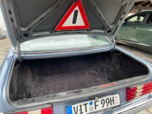 Image 30/30 of Mercedes-Benz 380 SEC (1985)