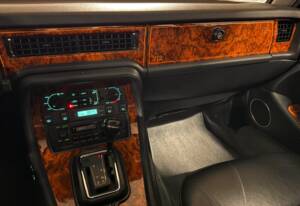 Image 28/29 de Daimler Double Six (1993)