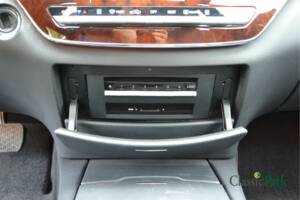 Image 44/50 of Mercedes-Benz S 500 (2006)