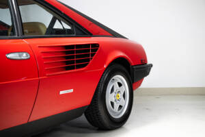 Image 36/48 de Ferrari Mondial Quattrovalvole (1985)