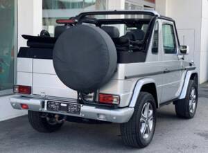 Image 6/16 of Mercedes-Benz G 400 CDI (SWB) (2001)