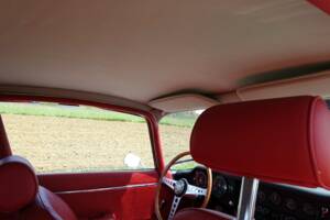 Image 12/39 de Jaguar XK-E (2+2) (1970)
