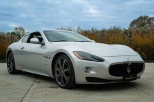 Bild 9/50 von Maserati GranTurismo S (2009)