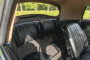 Image 22/28 of Porsche 356 B 1600 (1960)