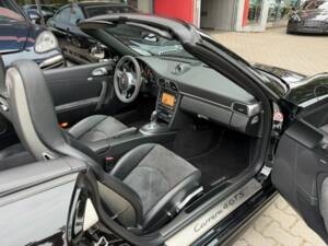 Afbeelding 24/43 van Porsche 911 Carrera 4 GTS (2011)