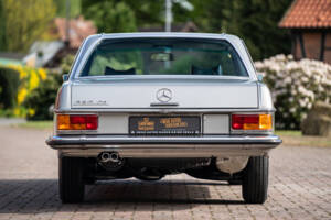 Image 17/40 of Mercedes-Benz 250 CE (1970)