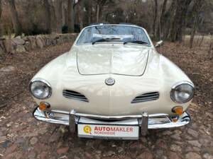 Immagine 21/54 di Volkswagen Karmann Ghia 1500 (1968)