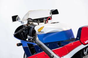 Afbeelding 21/50 van Honda VFR 750R RC 30 (1989)