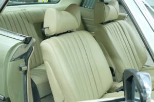 Image 21/50 de Mercedes-Benz 450 SLC 5,0 (1978)