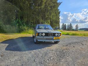 Image 9/64 of BMW 320&#x2F;4 (1977)