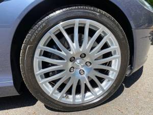 Bild 23/46 von Aston Martin DB 9 (2010)