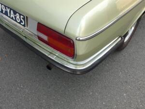 Image 38/95 de BMW 2500 (1977)