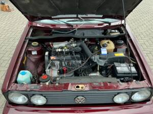 Bild 12/18 von Volkswagen Golf I Cabrio 1.8 (1993)