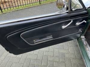 Image 22/36 of Ford Mustang GT (1966)