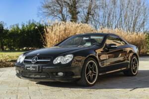 Afbeelding 3/50 van Mercedes-Benz SL 55 AMG (2002)