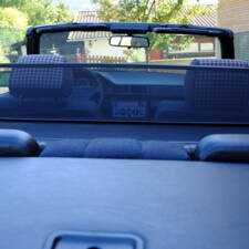Image 112/171 of Mercedes-Benz E 220 (1994)