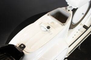 Immagine 38/50 di Piaggio Vespa 50 SS (1966)