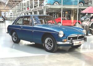 Image 2/21 of MG MGB GT (1973)