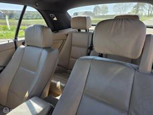 Image 27/38 of BMW 323Ci (2000)