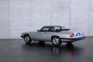 Image 5/47 of Jaguar XJ-SC 5.3 (1987)