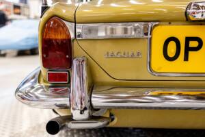 Image 24/50 de Jaguar XJ 6 C 4.2 (1975)
