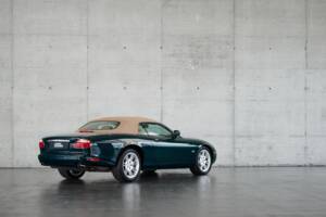 Bild 31/50 von Jaguar XK8 4.0 (2002)