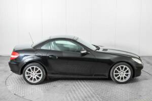 Bild 50/50 von Mercedes-Benz SLK 280 (2005)