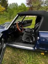 Immagine 6/14 di Alfa Romeo Spider 1300 Junior (1972)
