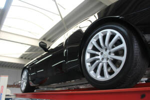 Image 47/50 de Aston Martin V12 Vanquish (2002)