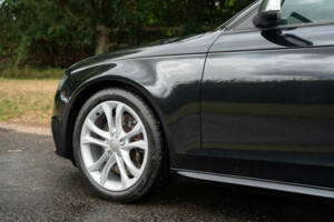 Image 24/50 of Audi S4 (2010)