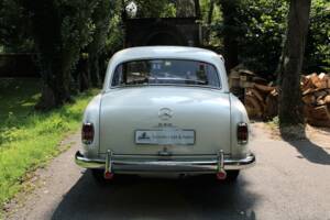 Image 4/50 of Mercedes-Benz 219 (1959)